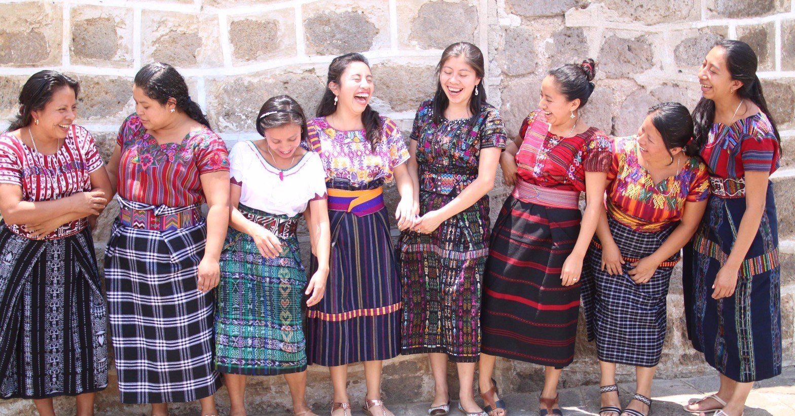 マヤ先住民の民族衣装「サン・クリストバル　星柄」