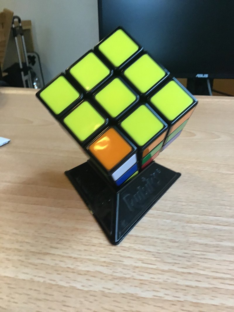 初めてルービックキューブ6面揃えたら 妹に正論言われた話 月の石 Note