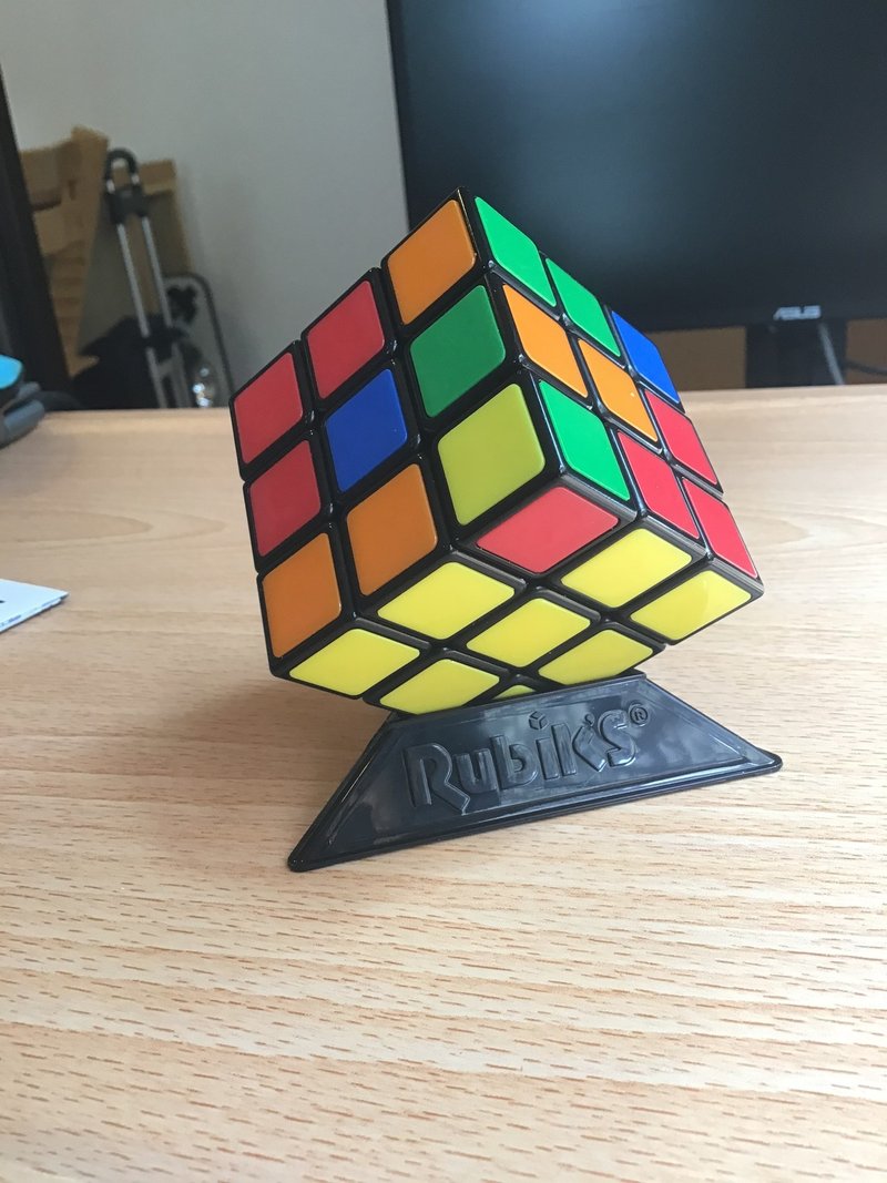 初めてルービックキューブ6面揃えたら 妹に正論言われた話 月の石 Note