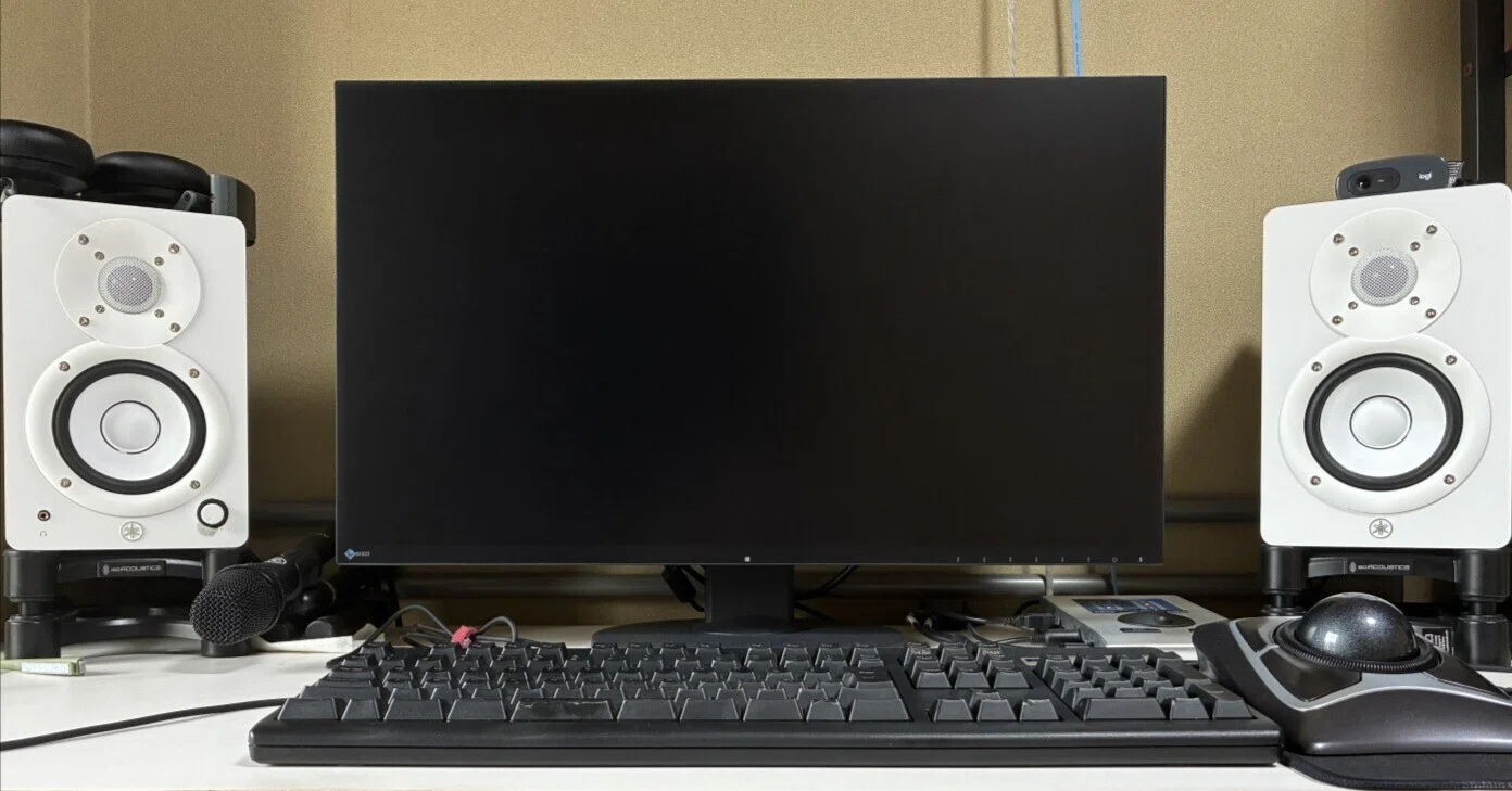 日本の部屋には、このくらいのスピーカーがちょうどいい【YAMAHA HS4を