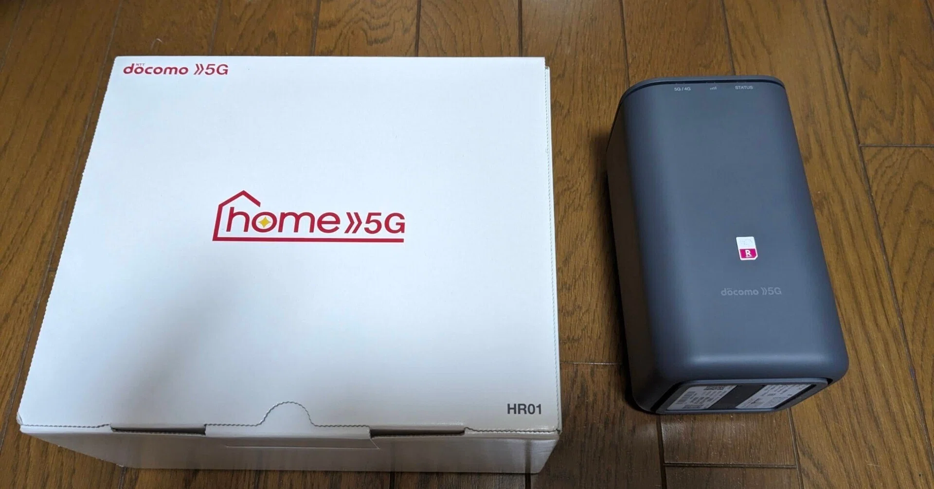 SIMフリー docomo ドコモ home 5G HR01 Wi-Fi ホームルーター 新品同様