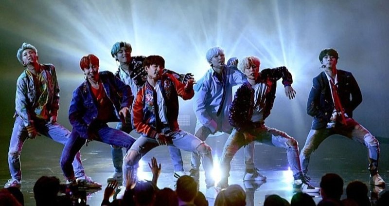 Bts 防弾少年団 の音楽賞ステージおすすめ圧巻パフォーマンスまとめ スノーク Note Bts 防弾少年団 の音楽賞ステージおすすめ圧巻パフォーマンスまとめ スノーク Note