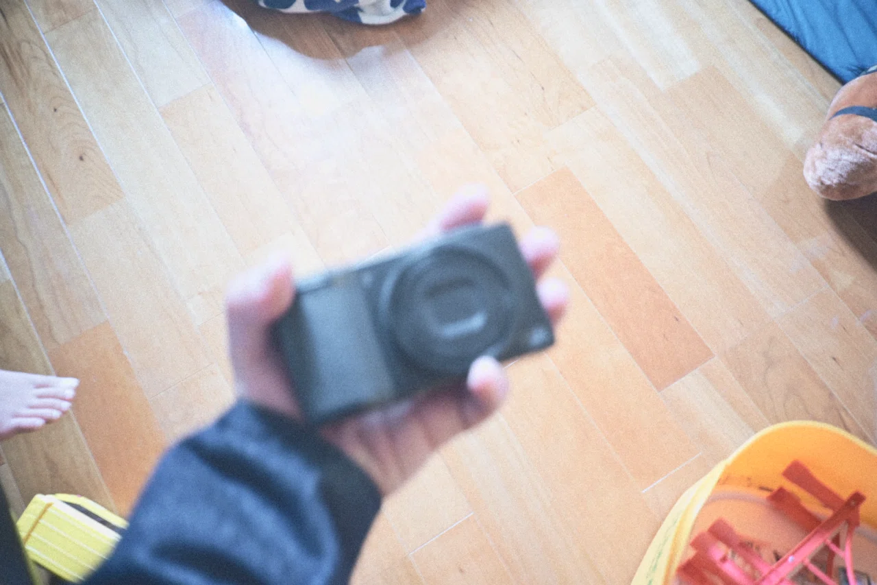 持っているだけで、もう好き。エモいカメラと、エモいインスタ生活の 