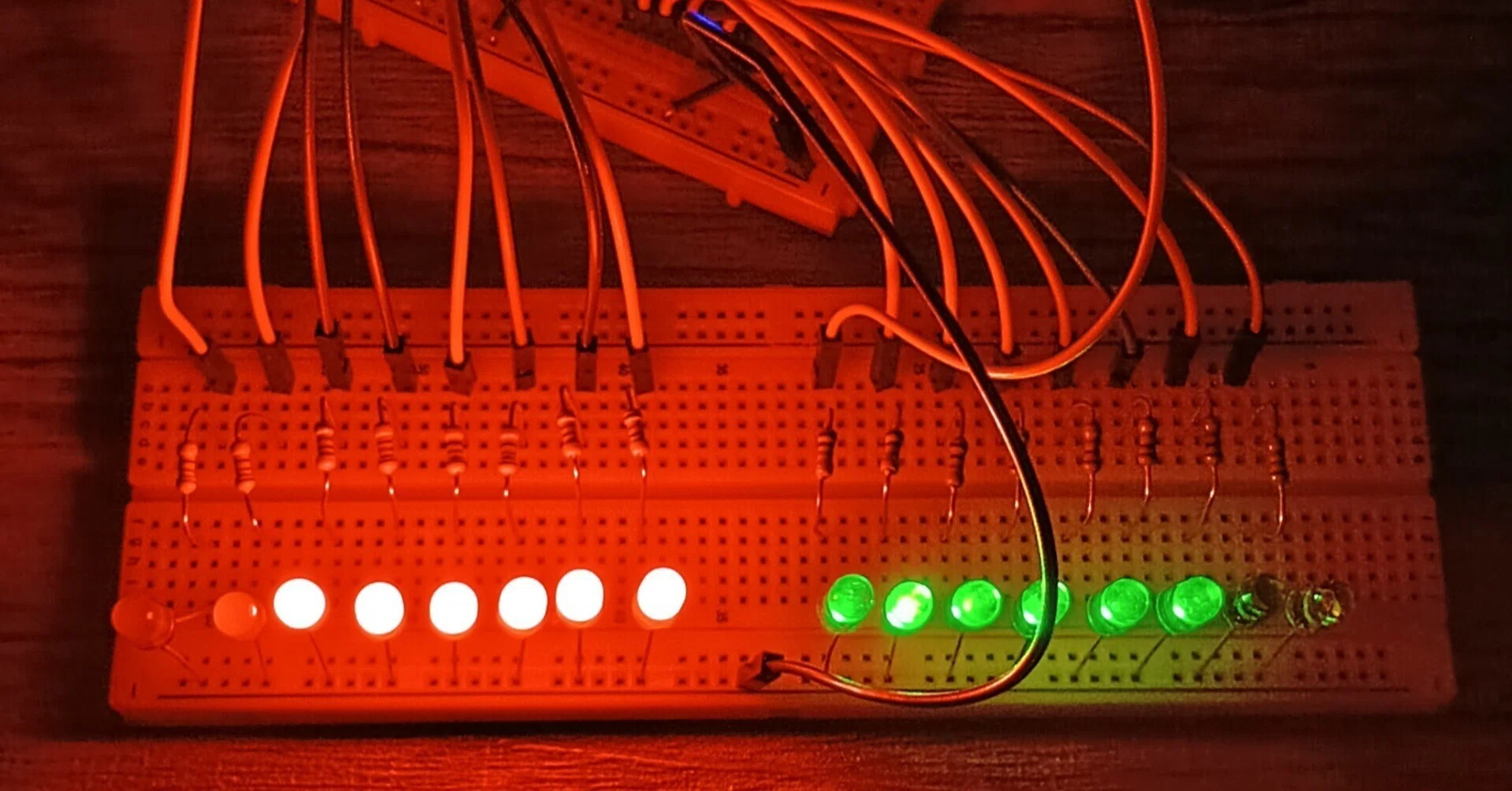 シフトレジスタ［74HC595］初挑戦 UIAPduino 11番ピンに 落とし穴が