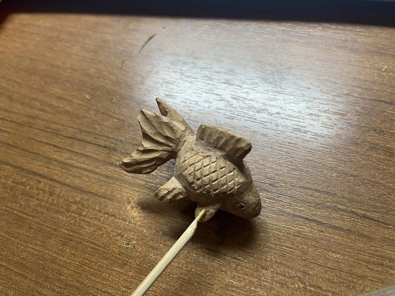 小豆洗いの注文を頂いた方から、金魚の根付の依頼が有りました｜森の和