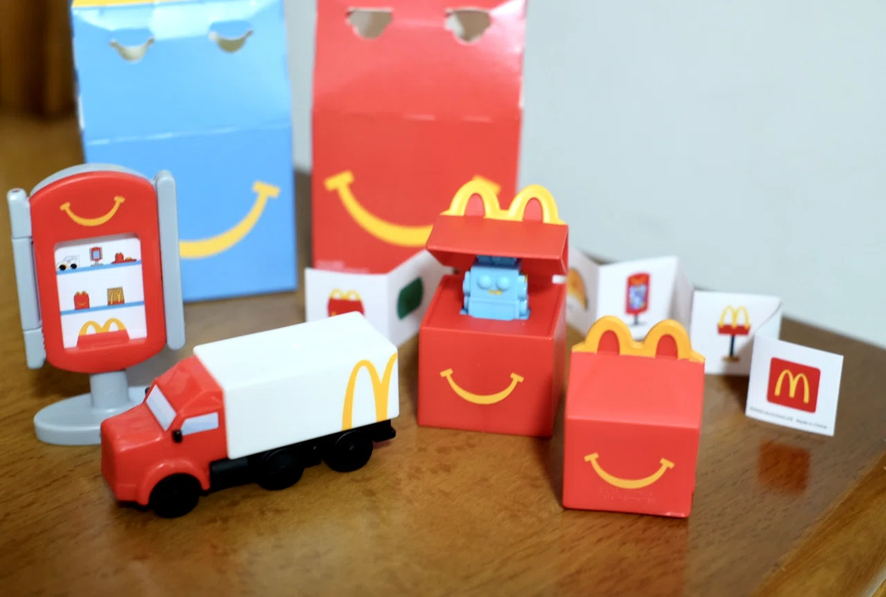 ミニチュアマクドナルドかわいすぎる🍔｜おにぎり