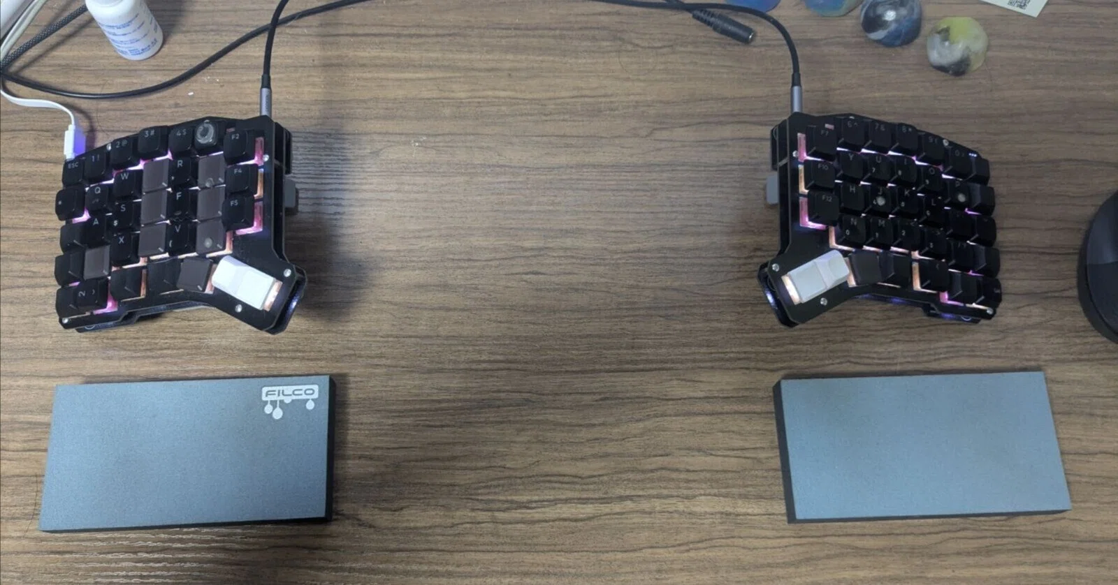 Ergo68 左右分離 自作キーボード 完成品 Type-C化済み キーキャップ Ergo68という自作キーボードのレビュー｜椎本憲和@ITコンサルタント