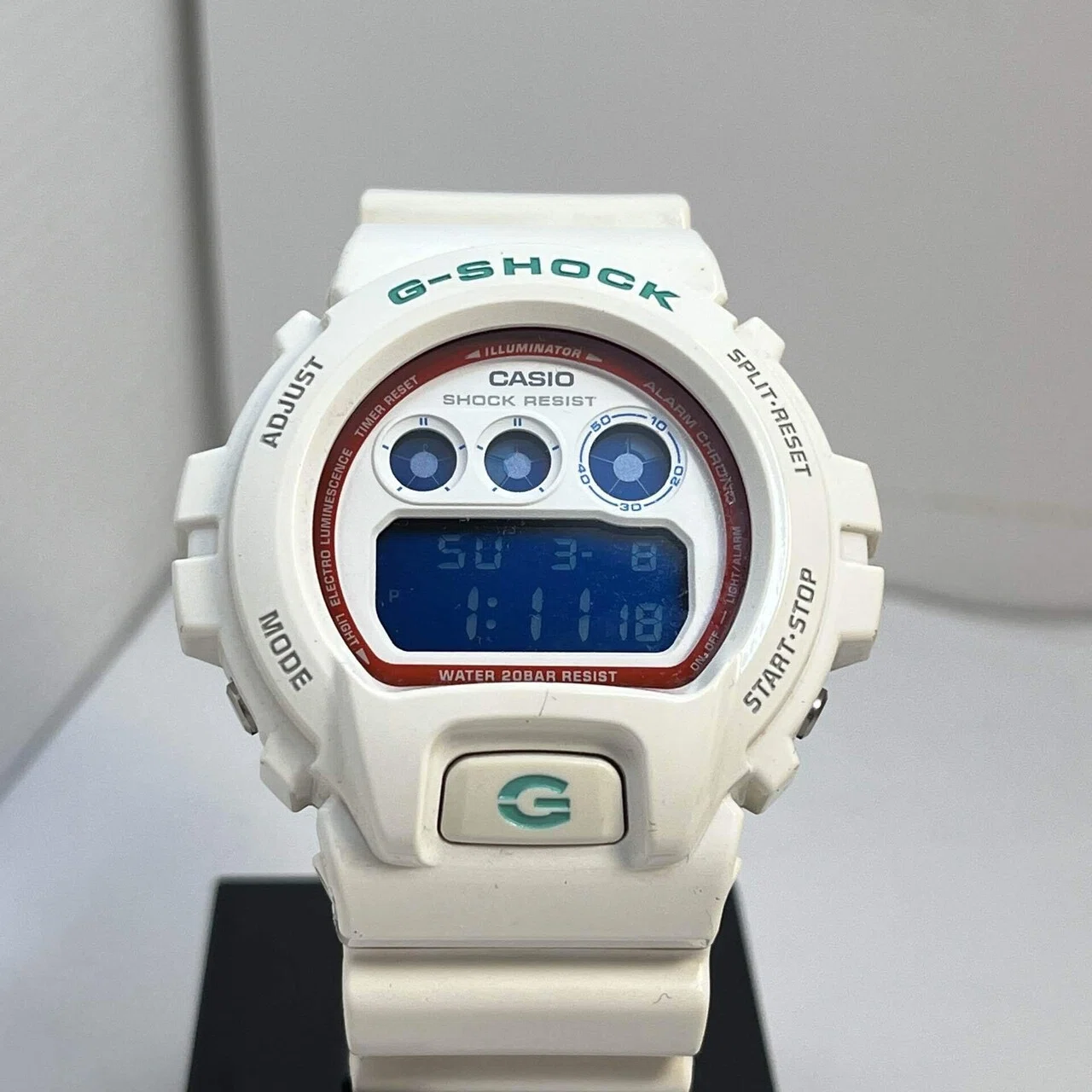 レビュー】時を刻む「道具」としての様式美。G-SHOCK DW-6900SN が放つ
