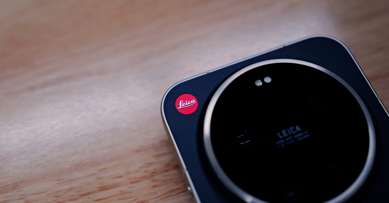 Leitzphoneはポケットライカの夢を見るか？【Leica Leitzphone Powered