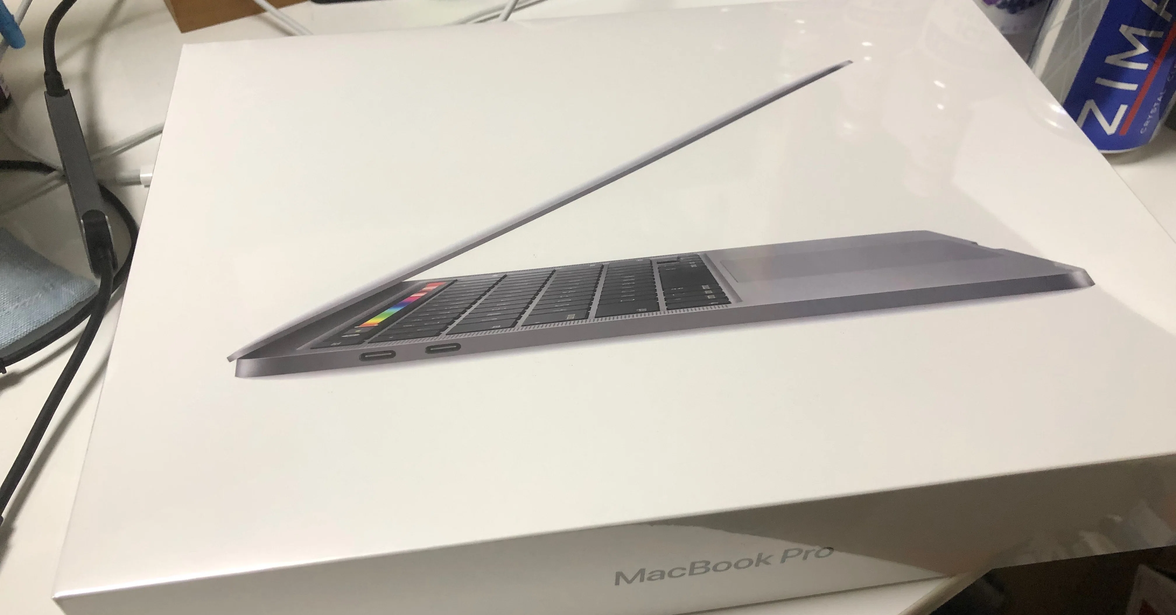 【上位カスタム】MacBookPro 13インチ 職人が作るレザースリーブ 13インチMacBook Pro 用 – 国立商店