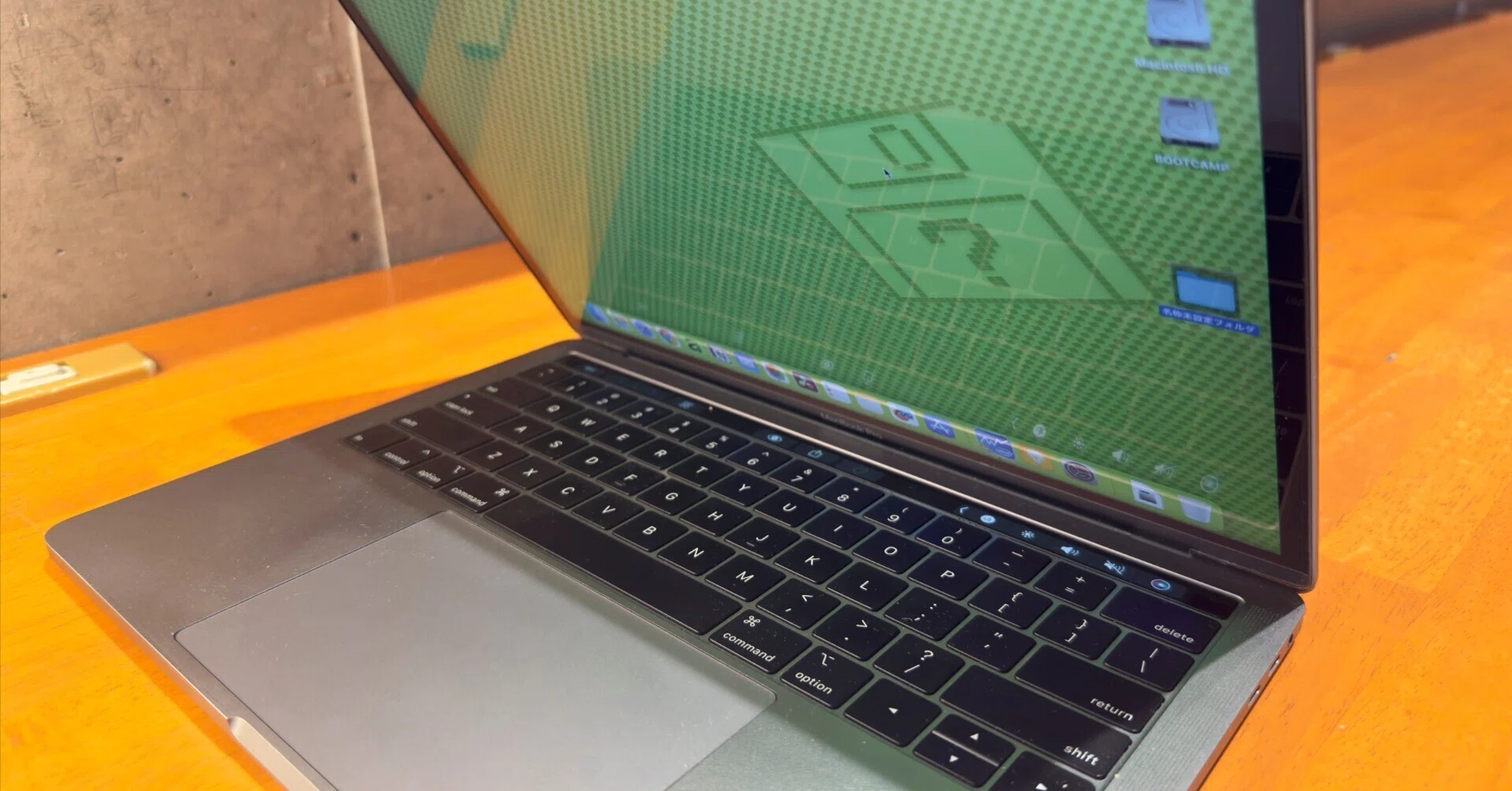 絶賛断捨離中！ MacBook 中古Macを5万円で買って半年】後悔したこと、満足したこと｜Appleの