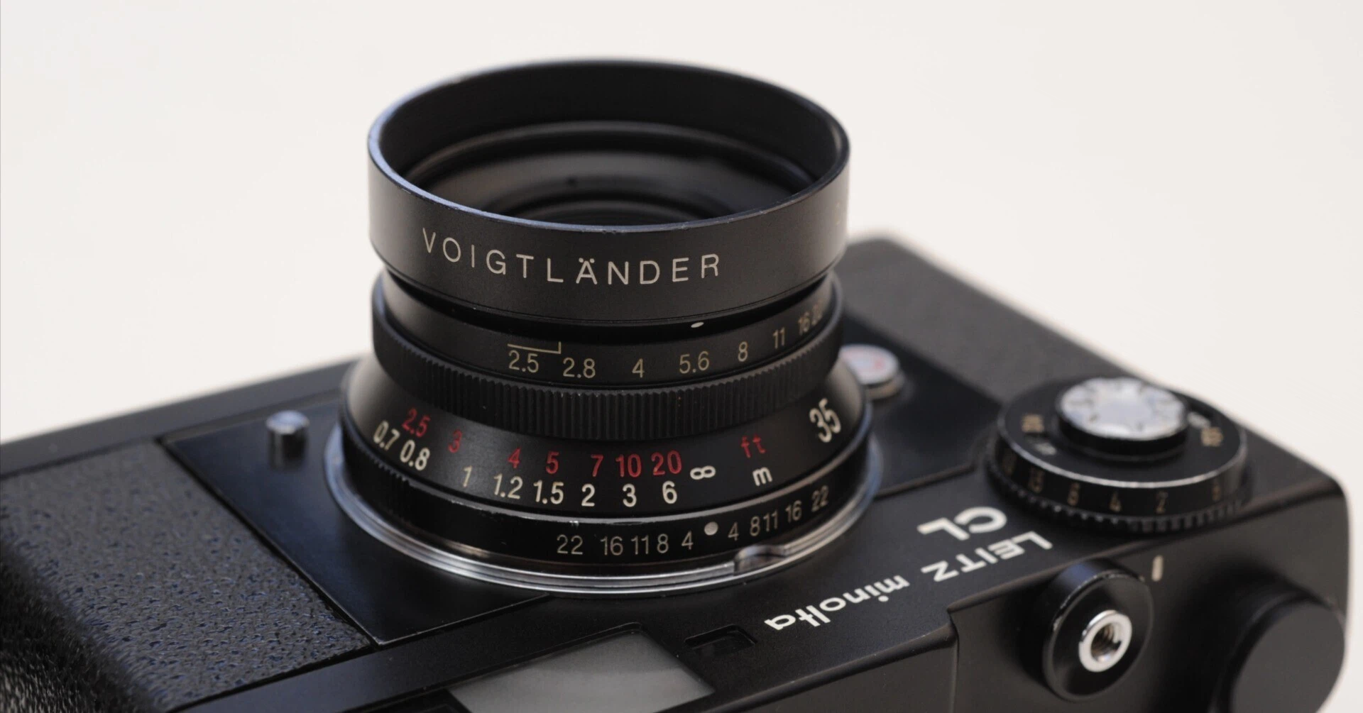 現行品でも四半世紀前のレンズ設計|COLOR-SKOPAR 35mm F2.5|オジサン 現行品でも四半世紀前のレンズ設計|COLOR-SKOPAR 35mm F2.5|オジサン