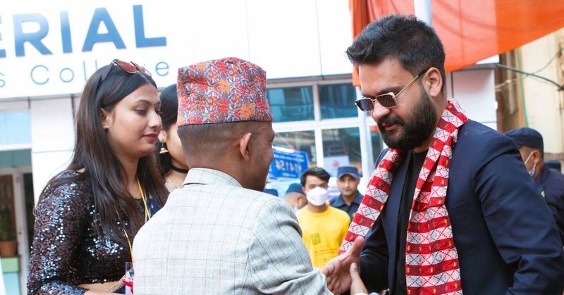 「どうせ変わらない」を壊した男　ネパール、若者の怒りが生んだ新政党の大躍進