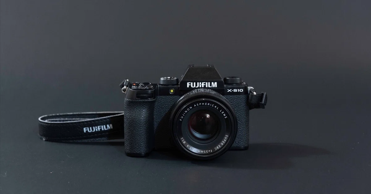 フィルムシミュレーション、フジよりサクラカラーぽいね。FUJI X-S10で