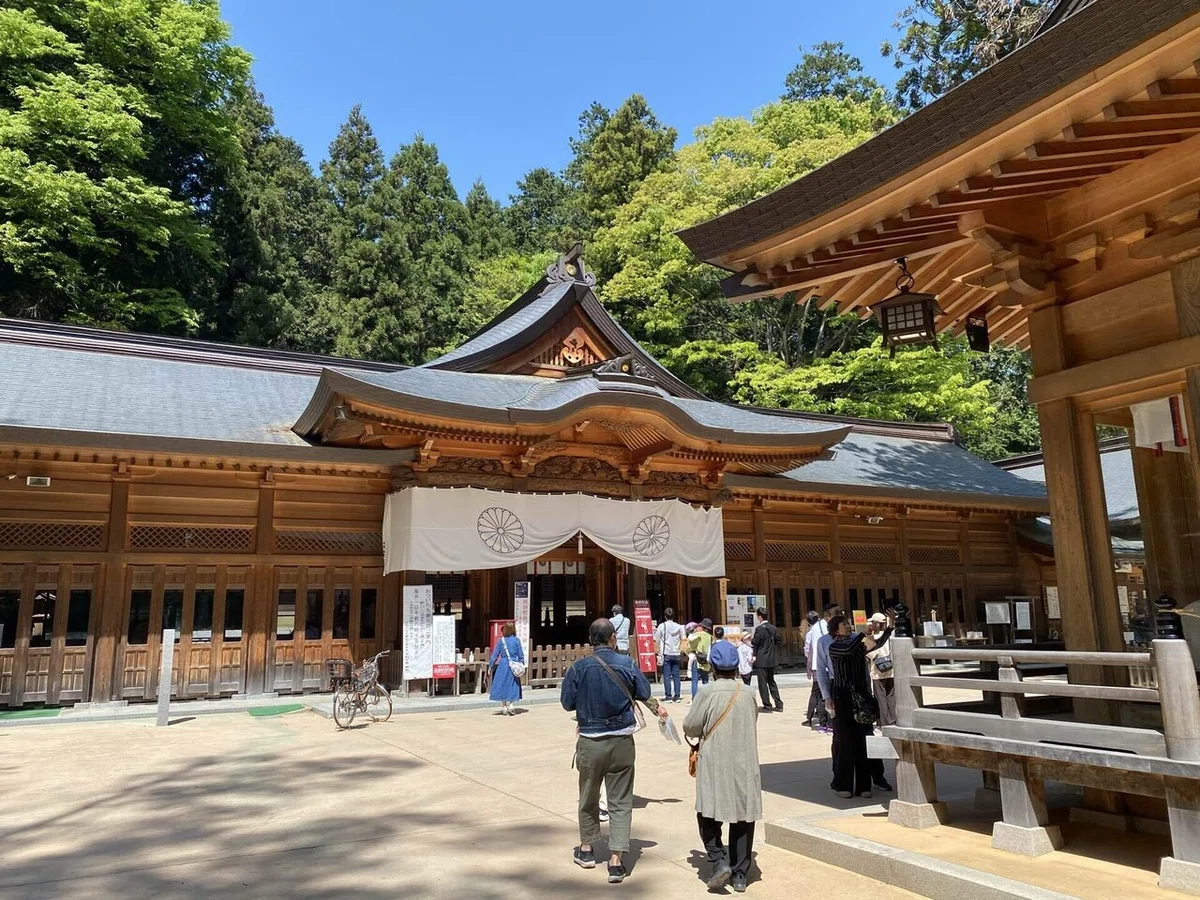 穂高神社　拝殿