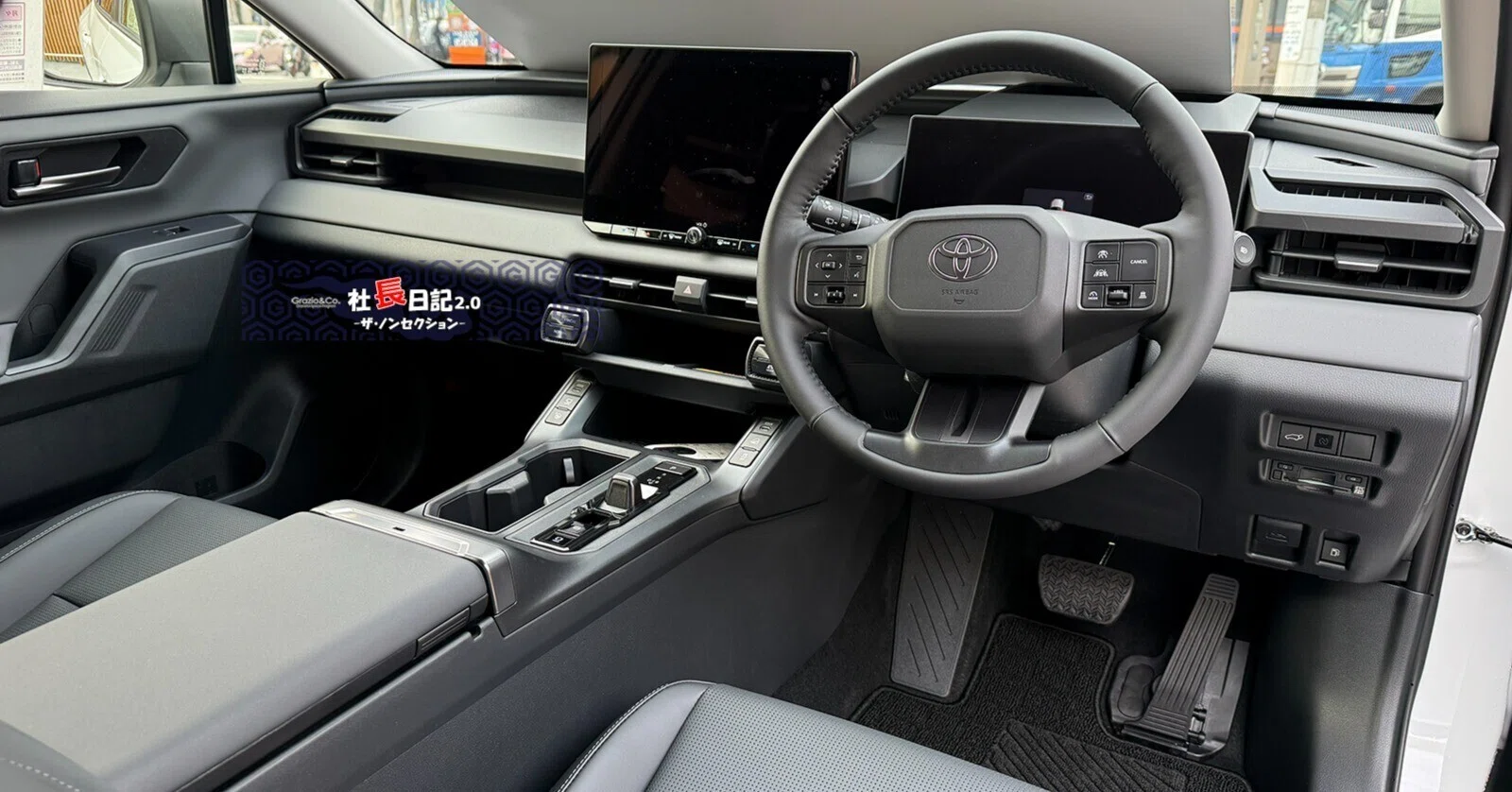 50系RAV4 「ピアノブラック・インテリア」です | 社長日記1.0