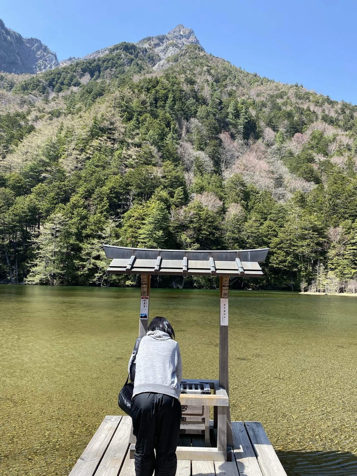 上高地　穂高神社奥宮　明神池