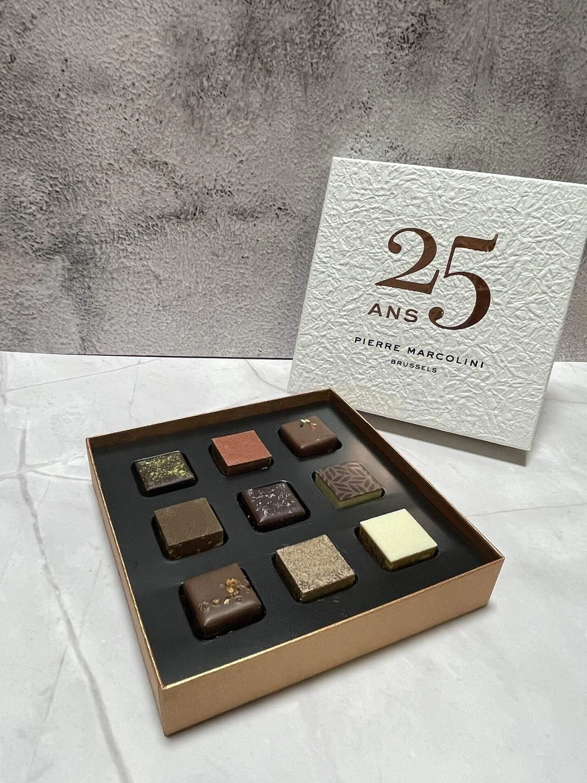 ピエールマルコリーニ日本上陸25周年BOXを食べよう。｜にしうら