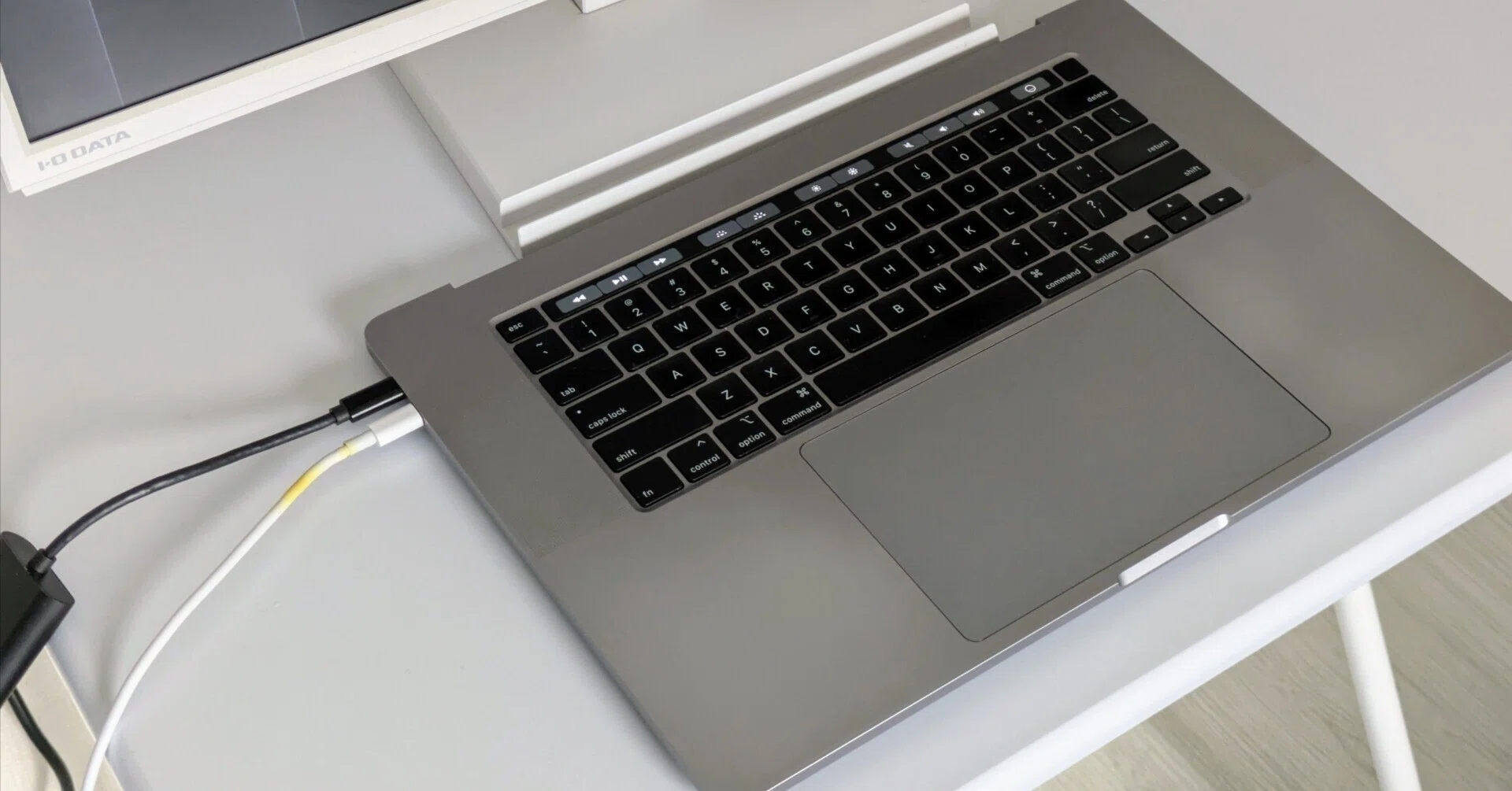 検証】MacBookのディスプレイを外してHeadless化してみた｜雪野