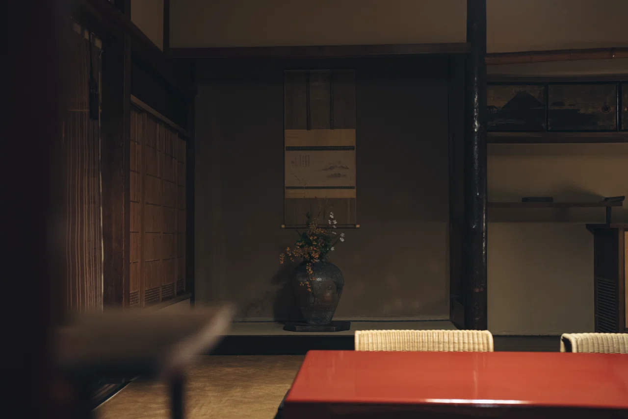 京都の老舗旅館俵屋。静かな時間が流れる宿｜佐藤 弘明｜ADGRAPHY