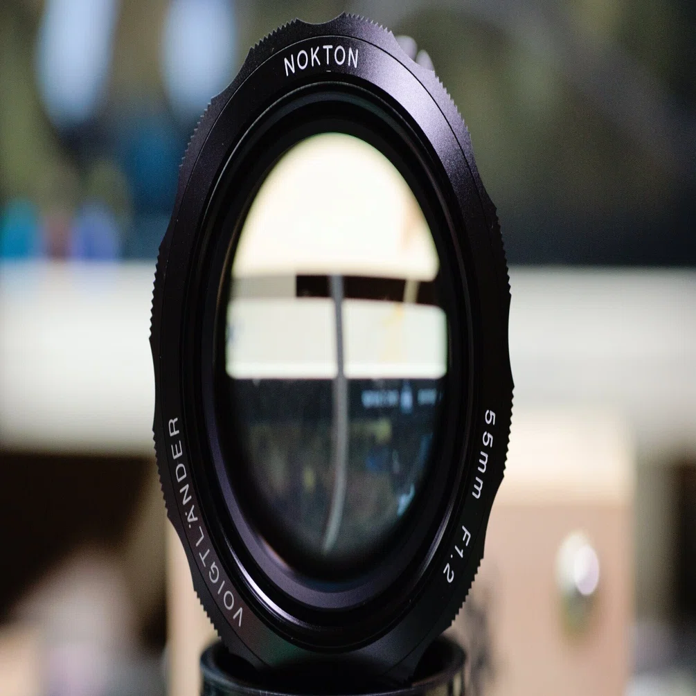 Voigtlander フォクトレンダー NOKTON 55mm F1.2 Voigtländer Nokton 55mm f/1.2 SL IIs Review | 5050 Travelog