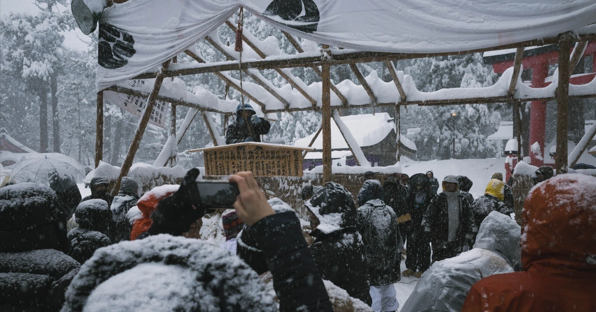 祈りと魂、羽黒山での年越し｜上村幸平｜kohei uemura