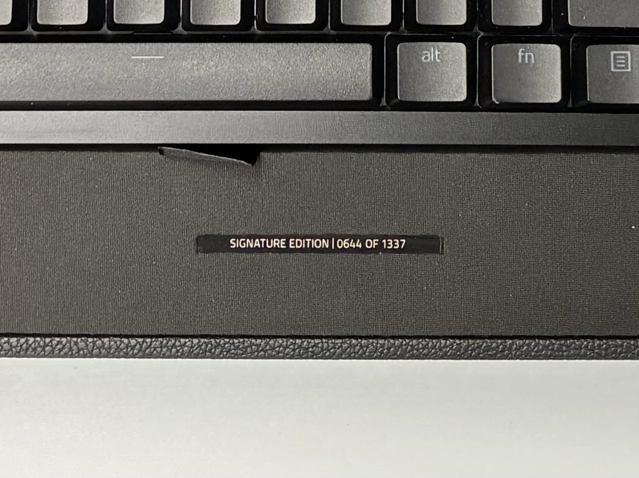 1337台限定】Razer Huntsman Signature Editionは価格に見合う価値が