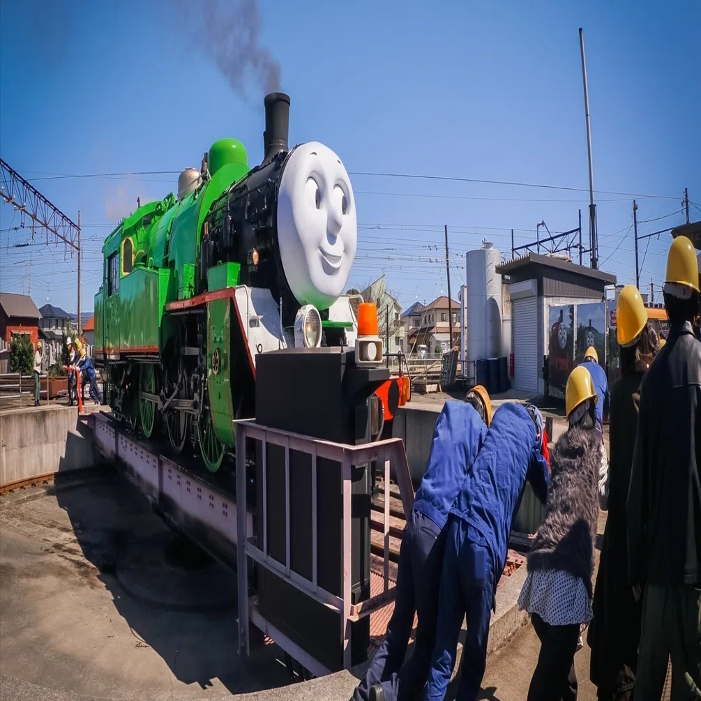 No.484 オーダーマスク　電車　新幹線　SL 蒸気機関車　線路　信号機　橋梁 もったいない」が「衝撃」に変わるまで｜YujiOkauchi