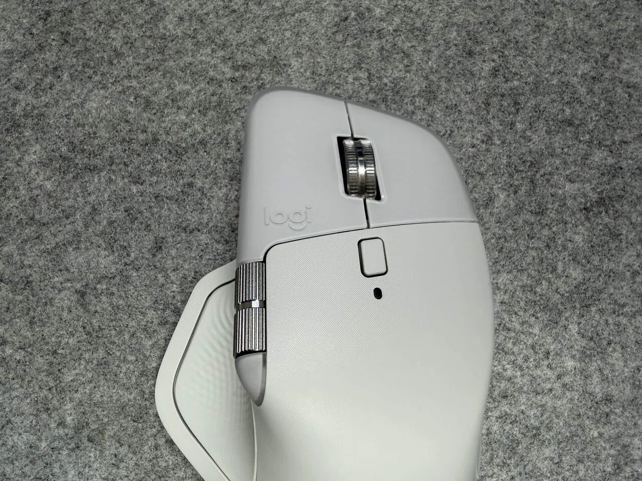 MX MASTER 4のペイルグレーって汚れやすい？｜3カ月使い続けた実際を見