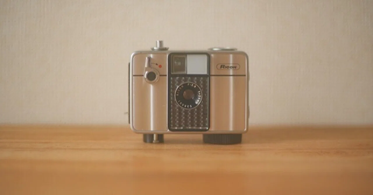 RICOHのハーフフィルムカメラ｜blue studio