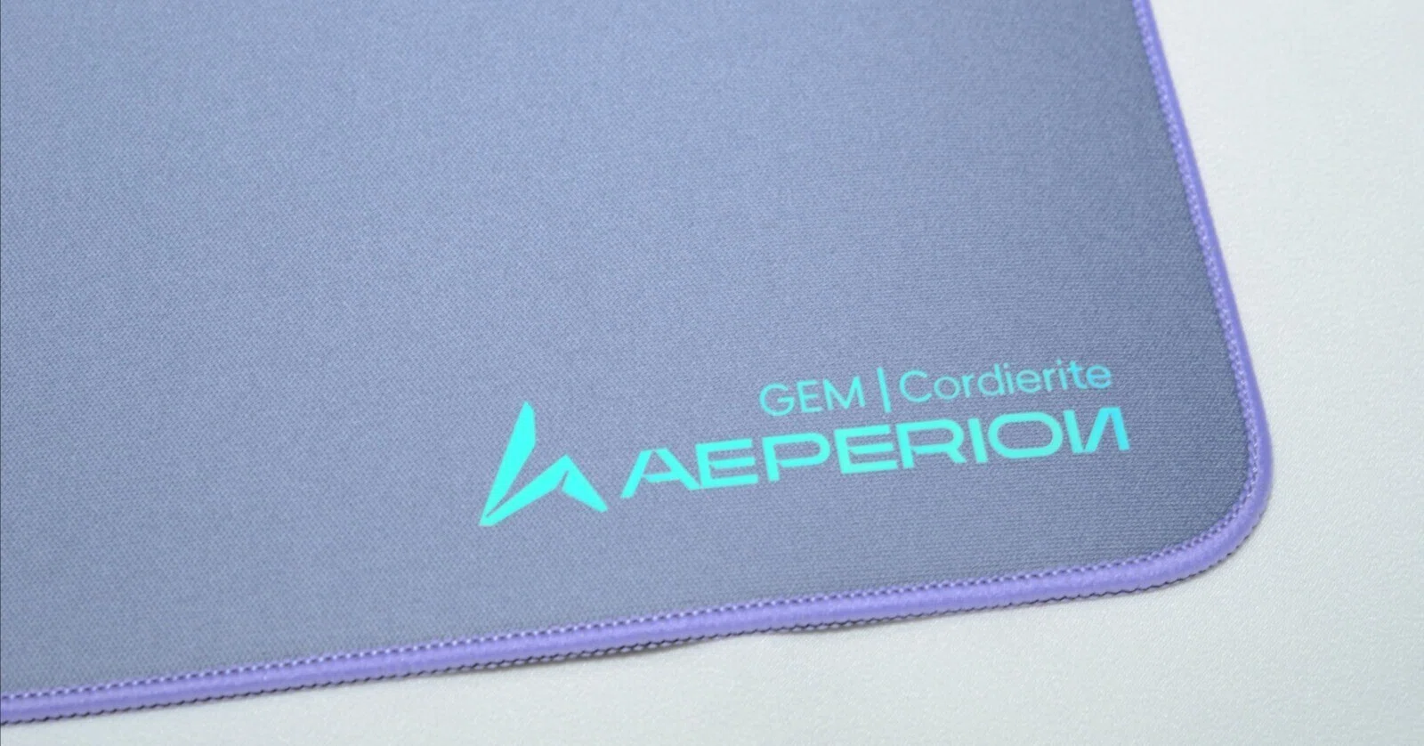 AEPERION Cordierite 付属品沢山！起毛感のある滑らかなコントロール