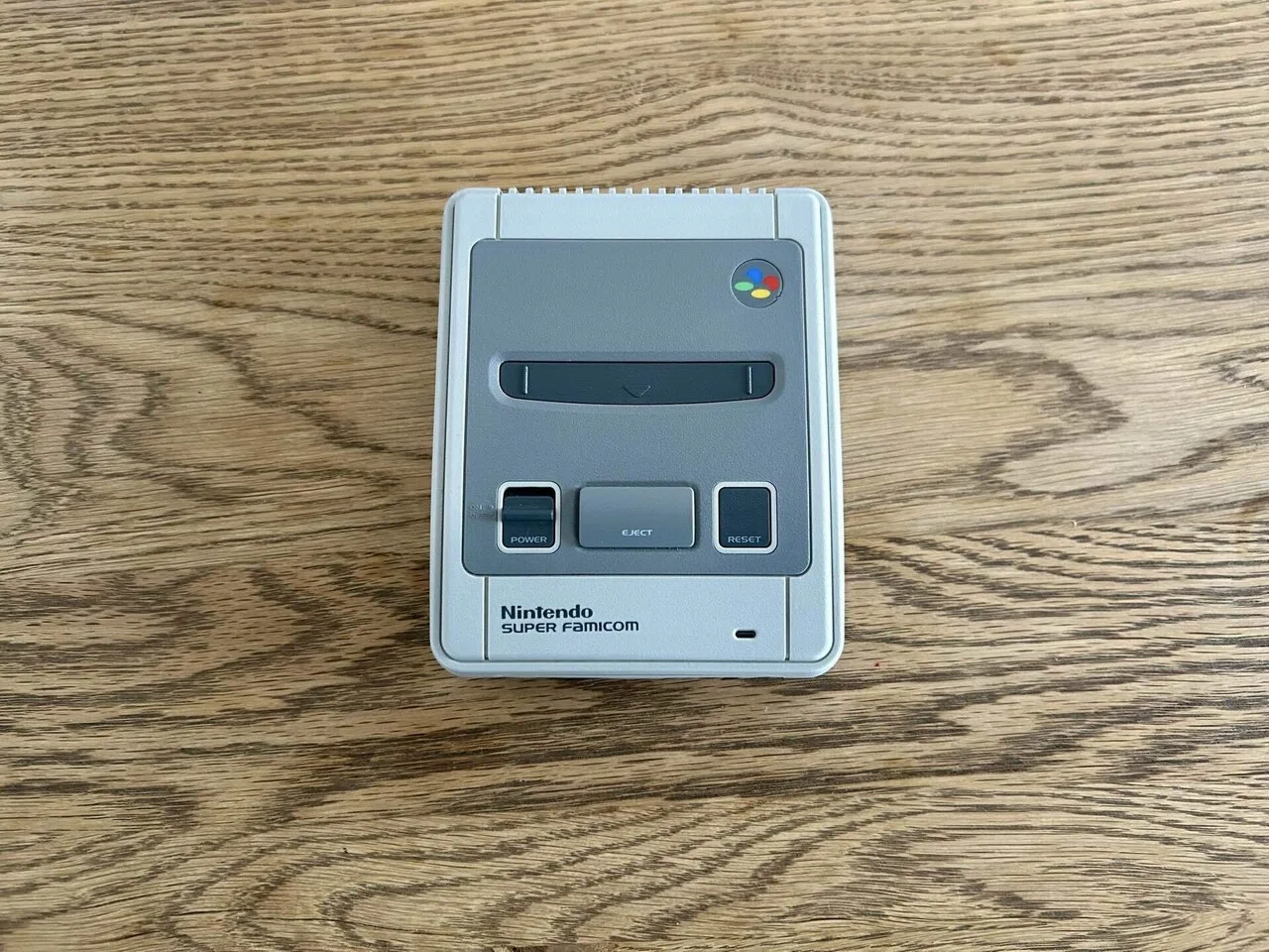 小さすぎて思わず叫ぶ。スーパーファミコンミニという愛すべき名機