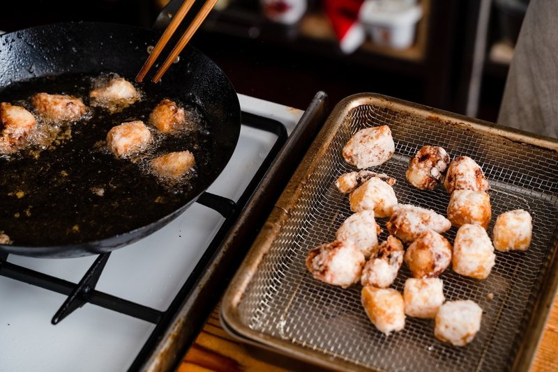 ハイボールと一緒に タコと長芋の唐揚げ Reizoko Ni Almonde 冷蔵庫にあるもんで Note