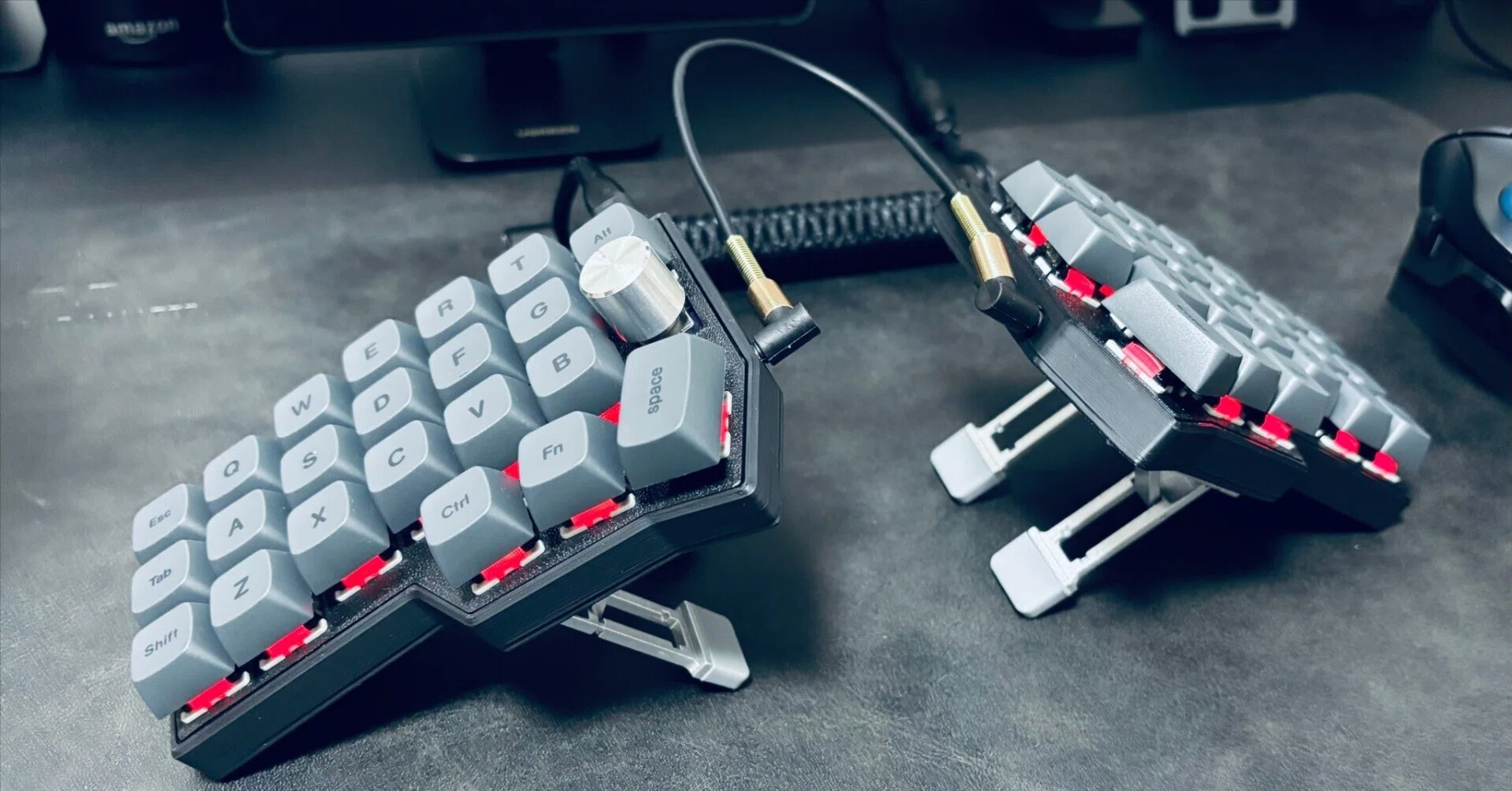 Corne v4】分割キーボード奮闘記|流星ちゃん Corne v4】分割キーボード奮闘記|流星ちゃん