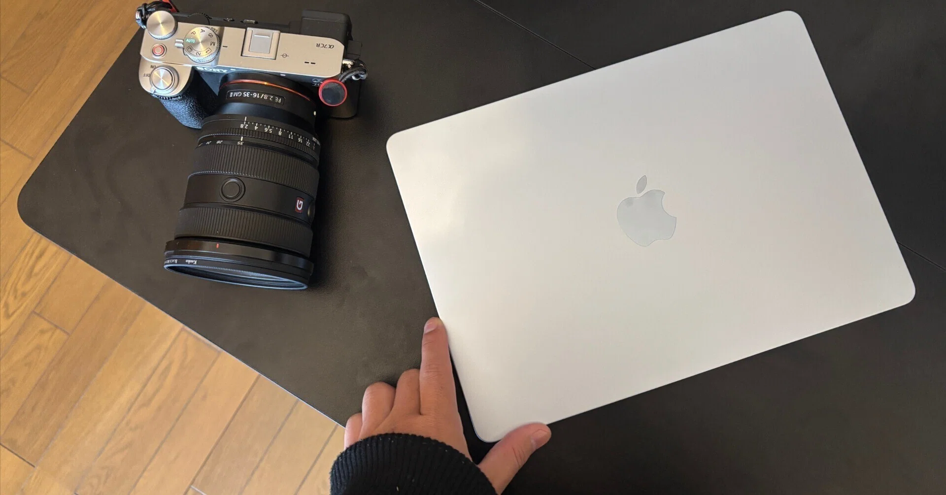 3年保証つき！5日間しか使っていないMacbookAir MacBook Airを購入 - ビジネス - Apple (日本)