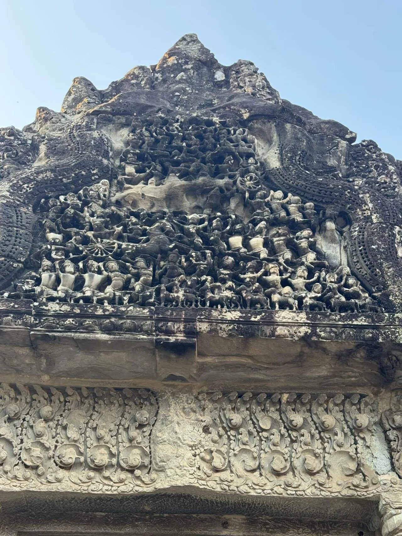 女1人でカンボジアへ アンコールワットの彫刻｜jun_travel