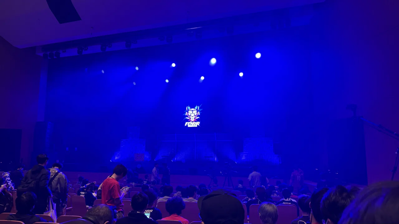 厚木市文化会館 見え方