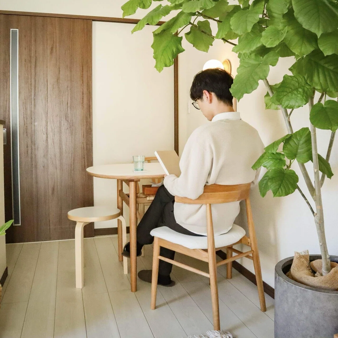 保存版】狭いお家でも広く感じるインテリアのルール。｜むささび 