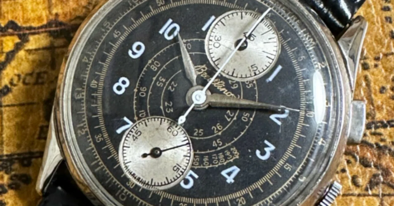 15. Breitling Vertical-Register Chronograph with Venus 170 - An