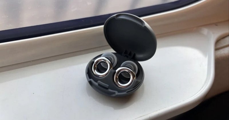 旅に必ず持って行くもの10選