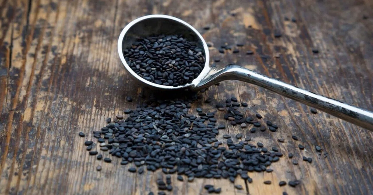最新｜黒ごまは本当にポスト抹茶なのか：SNSで話題の健康効果を専門家が検証