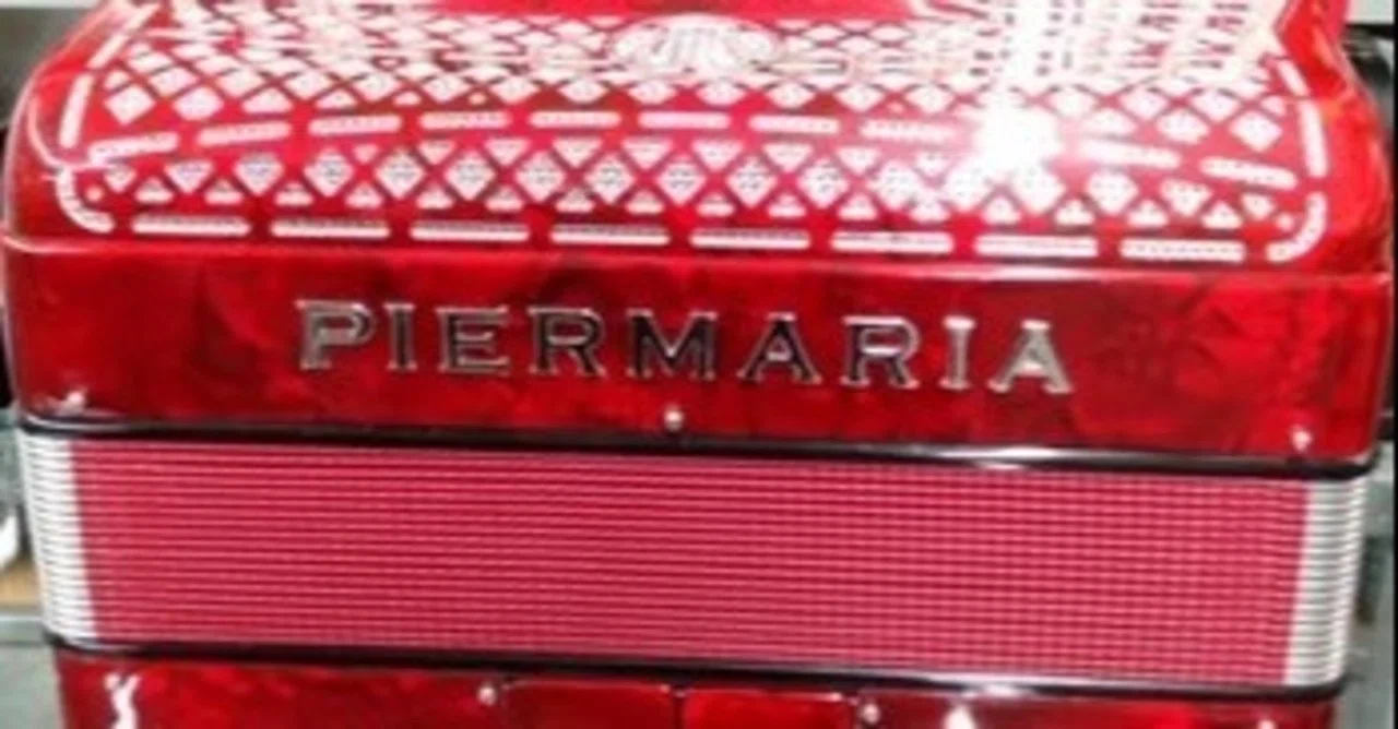 新品】Piermaria 202 (Red Velvet)｜アコーディオン横丁