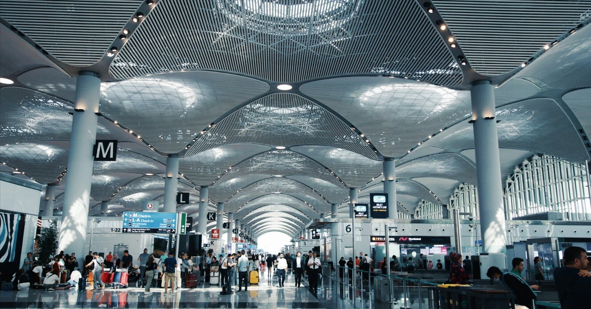 ist 空港
