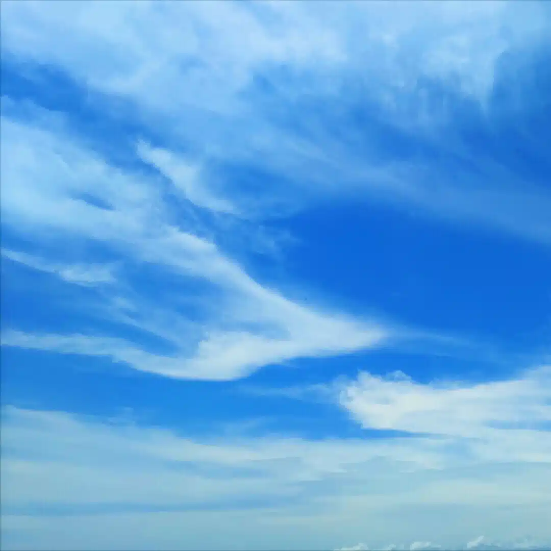 空の下でつぶやく