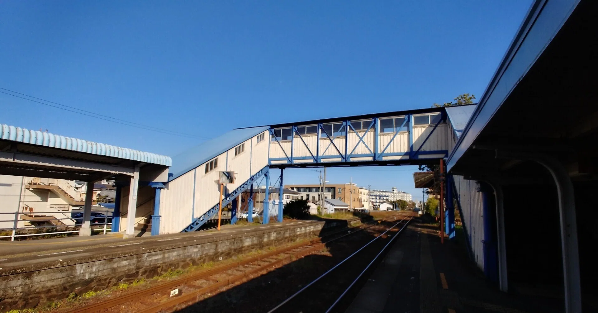 跨線橋 エンドウ TER HOゲージ 鉄道模型 駅舎 ホーム ストラクチャー