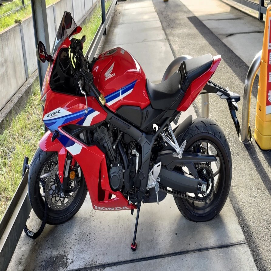 0855】何か変だなぁと思いつつもバイクの後輪タイヤのパンクに気づか