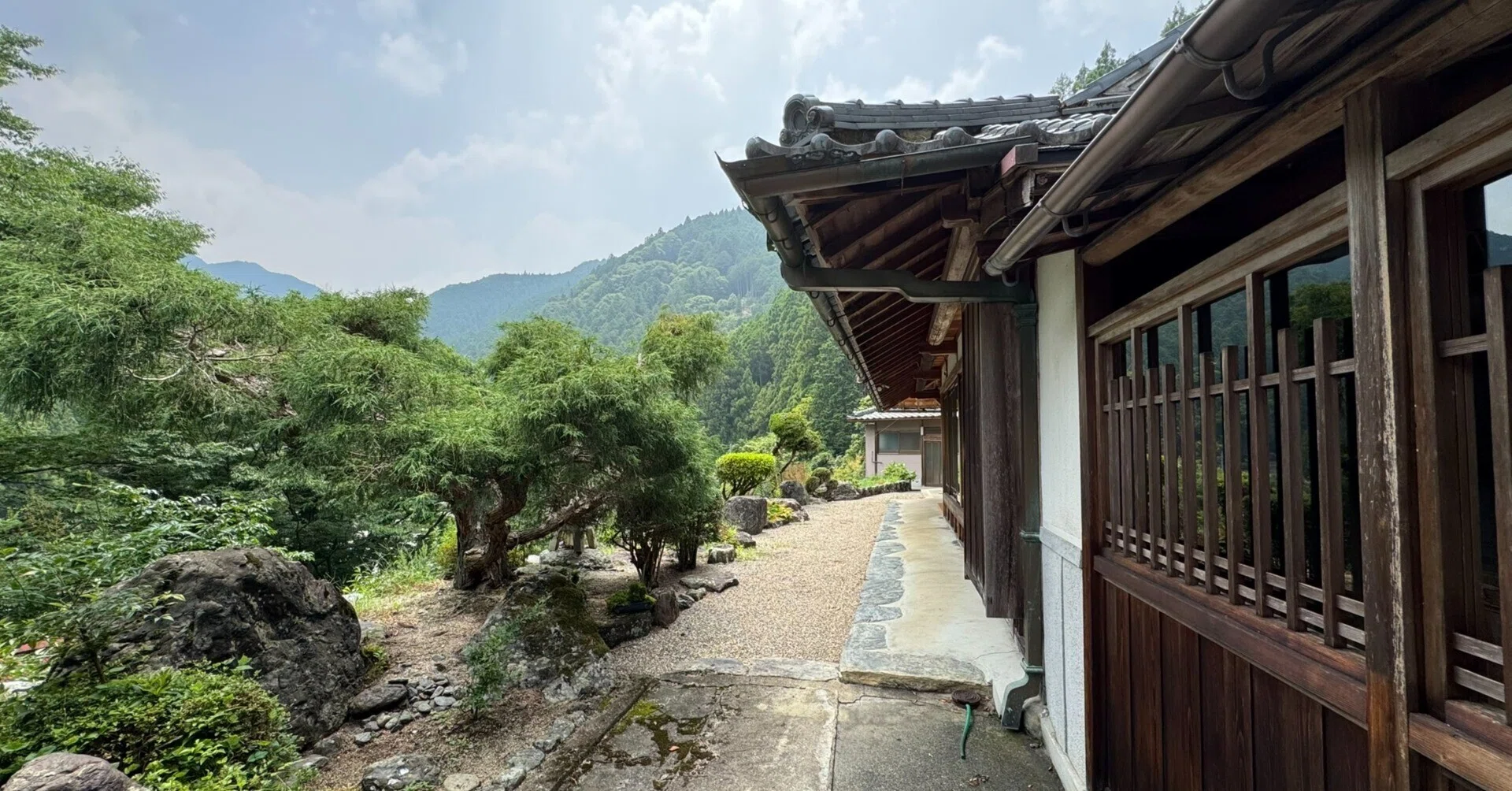 崖っぷちの古民家と、里山に根ざす暮らしへ｜川上村での新しい拠点