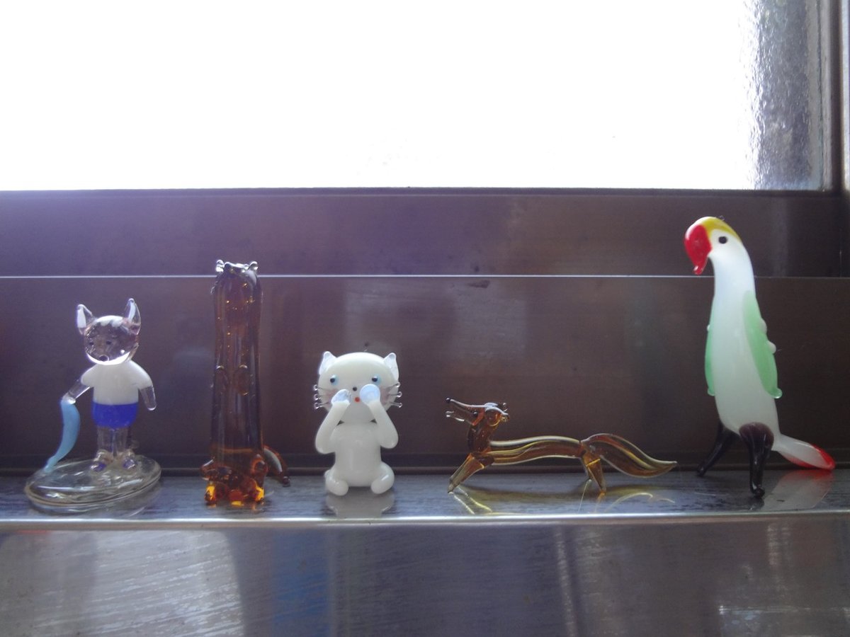 箱根のお土産の小さいガラスの動物たち