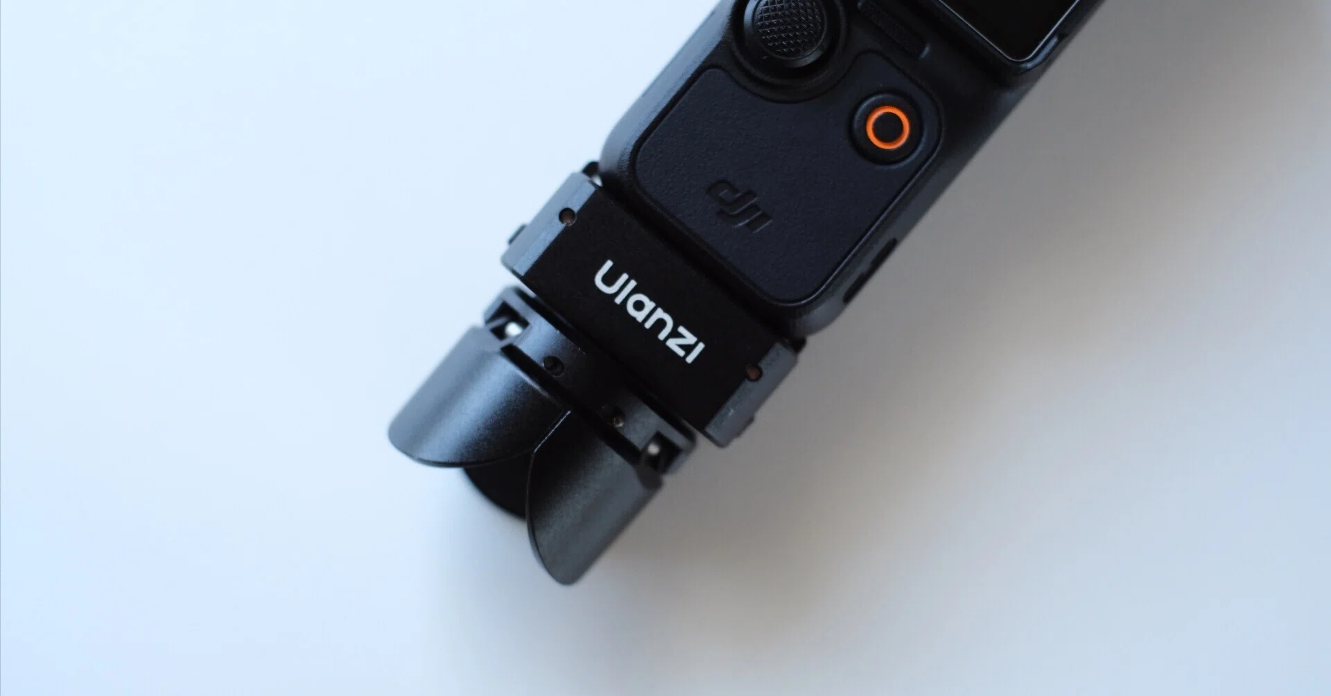 DJI Osmo Pocket3を置いて撮る。Ulanziの拡張ベース&ミニ三脚がとても 