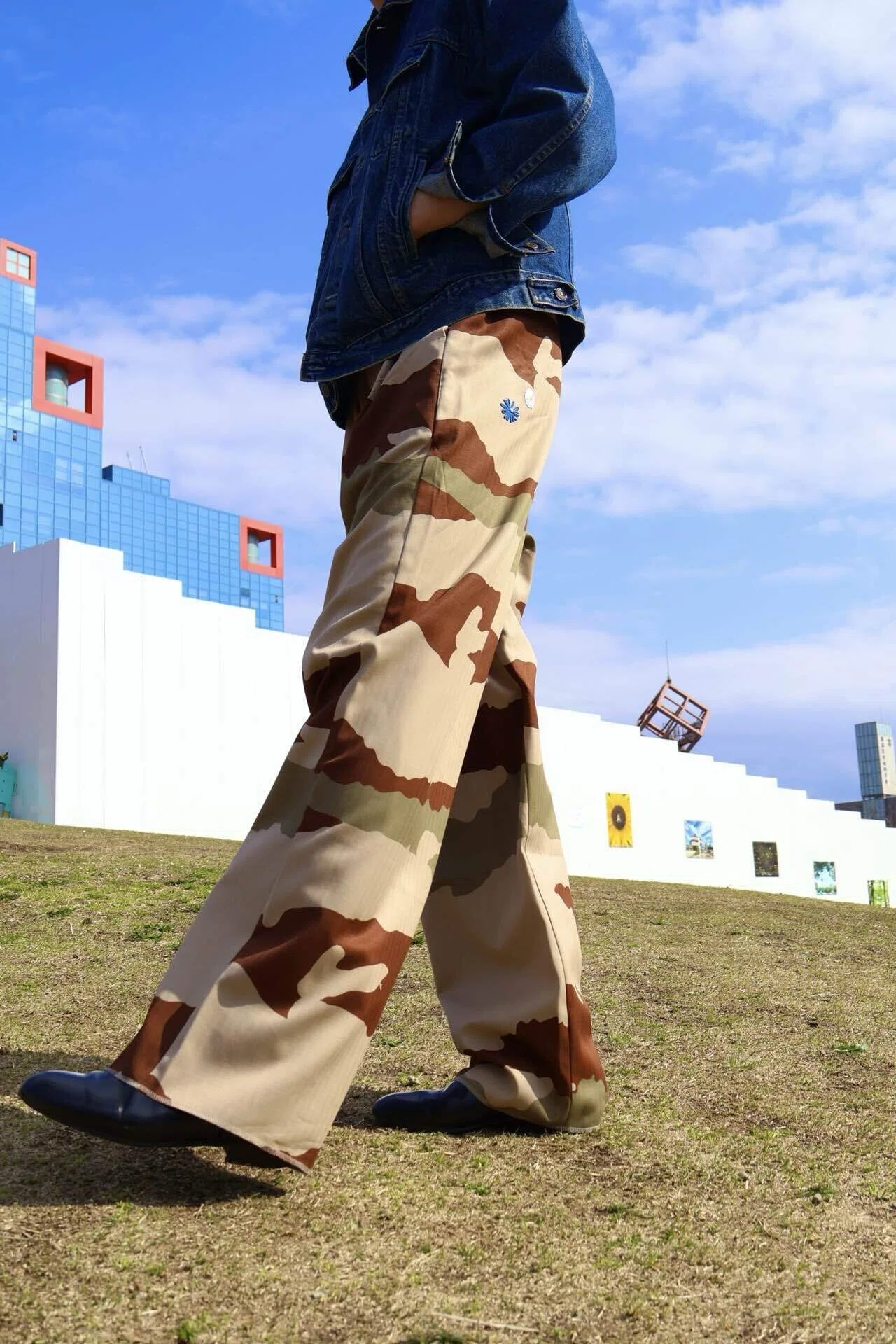 BLESSのBLESSによるBLESSだけのカモ柄トラウザー｜jims_selectshop